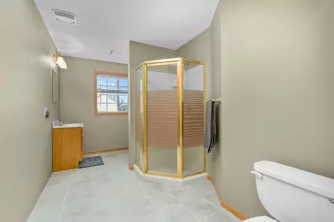 Bath - 4794 Birch St, Hampton, MN 55031 photo 3 of 4