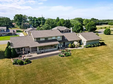 645 Riverwood Dr SW, Owatonna, MN 55060