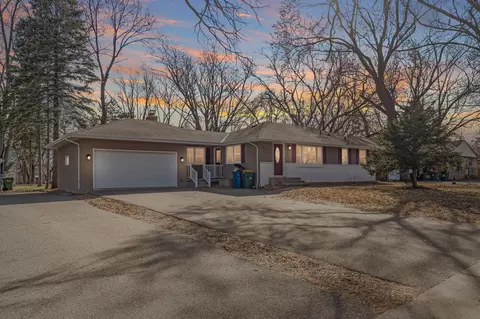 4714 Lakeview Ave N, Brooklyn Center, MN 55429