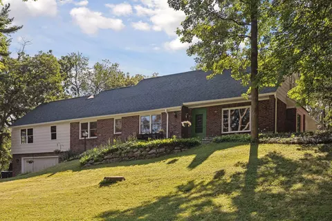5 Mill Rd, Hopkins, MN 55305