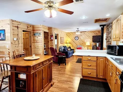 Kitchen - 27256 Cr-52, Bigfork, MN 56628 photo 6 of 6