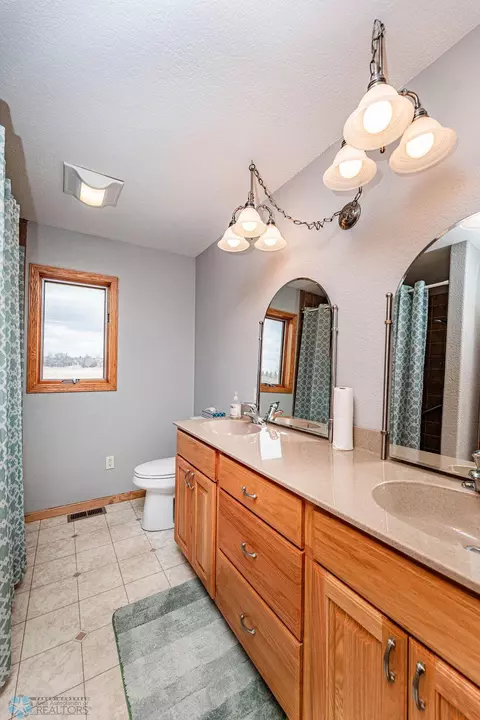 505 Jackson Ave E, Lisbon, ND 58054 photo 19