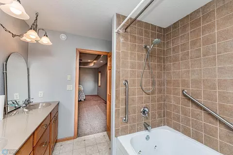 505 Jackson Ave E, Lisbon, ND 58054 photo 20