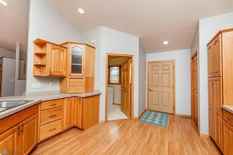 505 Jackson Ave E, Lisbon, ND 58054 photo 9