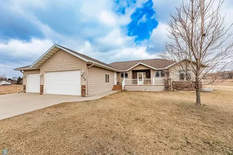 505 Jackson Ave E, Lisbon, ND 58054