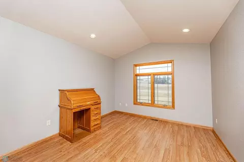 505 Jackson Ave E, Lisbon, ND 58054 photo 23