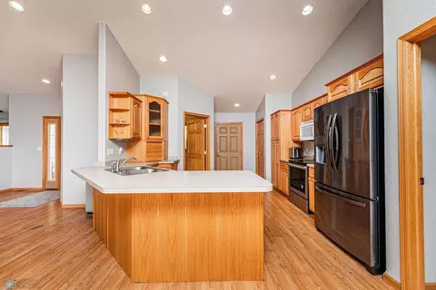 505 Jackson Ave E, Lisbon, ND 58054 photo 7
