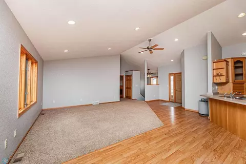 505 Jackson Ave E, Lisbon, ND 58054 photo 11