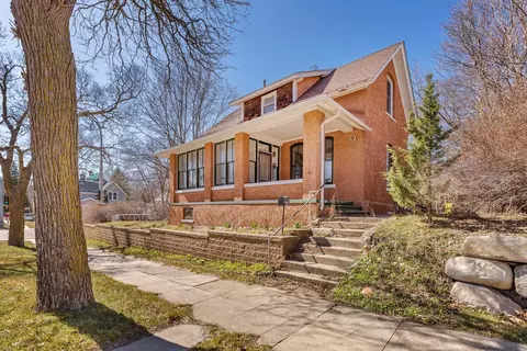 1026 Center St, New Ulm, MN 56073