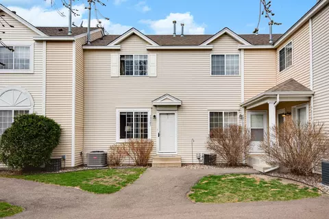 13107 Murdock Ter, Eden Prairie, MN 55347