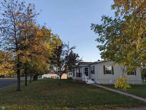 329 N 5th St, Warren, MN 56762 photo 16