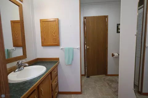 329 N 5th St, Warren, MN 56762 photo 7