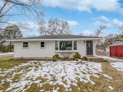2703 8th Ave, Anoka, MN 55303