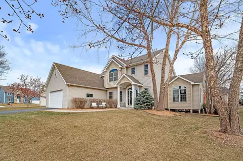 10163 Bald Eagle Trl, Woodbury, MN 55129