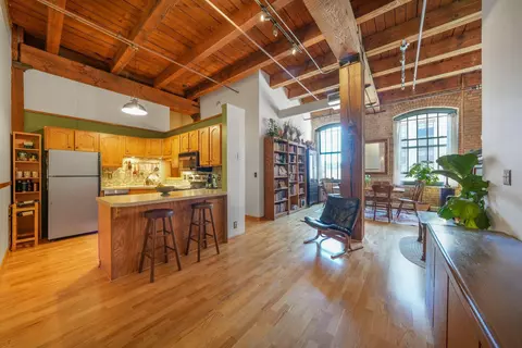 400 N 1st Street Apt 311 312 St #311, 312, Minneapolis, MN 55401