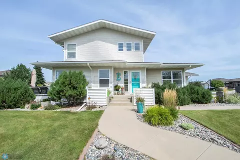 6289 14th St S, Fargo, ND 58104