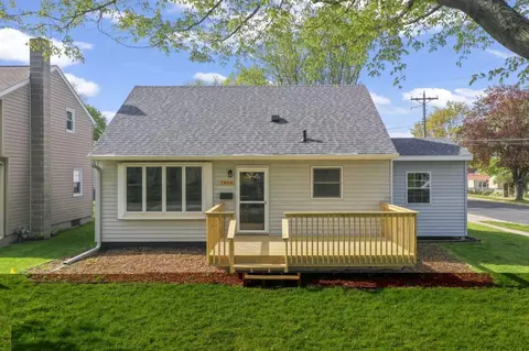 1866 18th St NW, Rochester, MN 55901