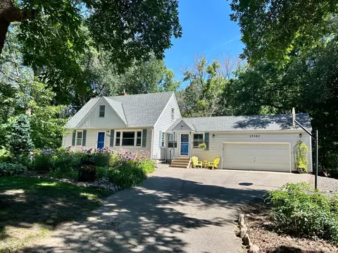 17340 9th Ave N, Plymouth, MN 55447