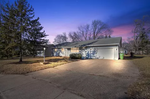 5216 76th Pl N, Brooklyn Park, MN 55443