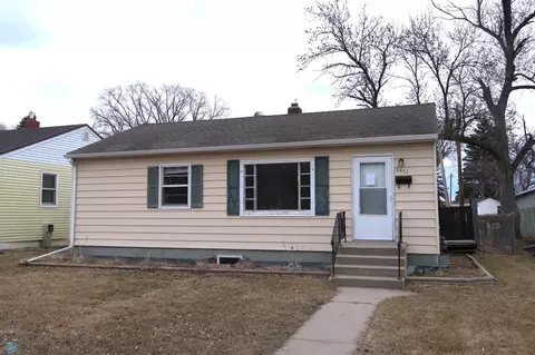1511 3rd St N, Fargo, ND 58102