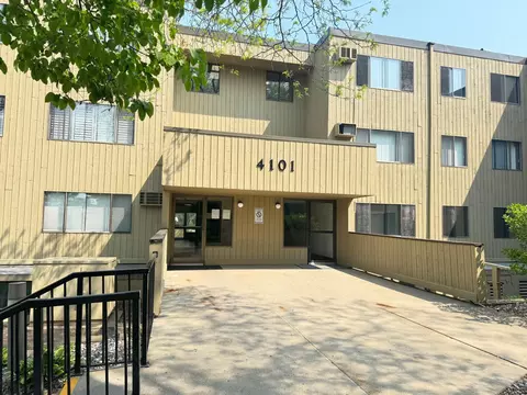 4101 Parklawn Ave #330, Edina, MN 55435