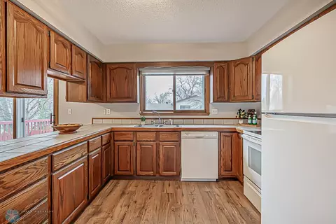 Kitchen - 2008 29th Ave S, Fargo, ND 58103 photo 2 of 6
