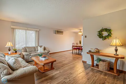 Living - 2008 29th Ave S, Fargo, ND 58103 photo 1 of 5