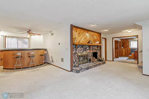 Living - 2008 29th Ave S, Fargo, ND 58103 photo 5 of 5
