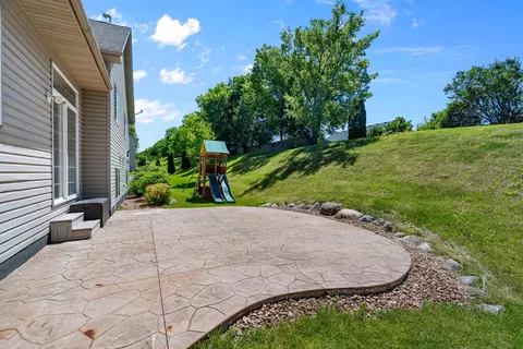 932 Firethorne Trl, Jordan, MN 55352 photo 9