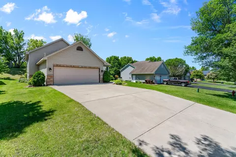 932 Firethorne Trl, Jordan, MN 55352 photo 28