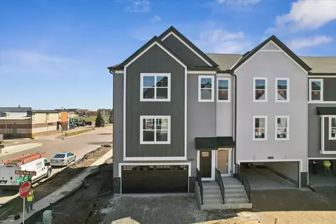 21747 Marsh View Blvd, Rogers, MN 55374
