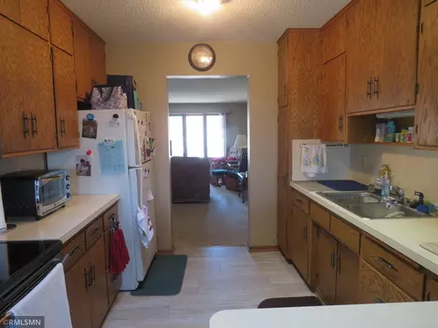 1122 13th St E, Glencoe, MN 55336 photo 11