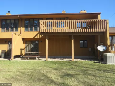 1122 13th St E, Glencoe, MN 55336 photo 3