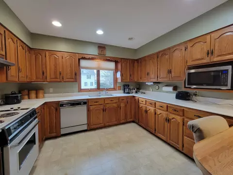 Kitchen - 55 2nd Ave NW, Harmony, MN 55939 photo 3 of 4