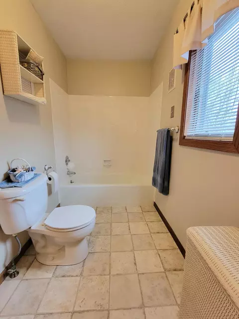 Bath - 55 2nd Ave NW, Harmony, MN 55939 photo 4 of 6