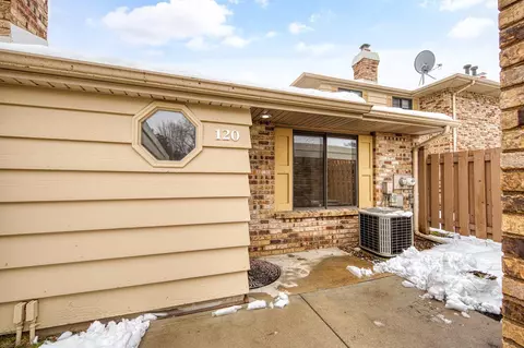 3720 Independence Ave S #120, Saint Louis Park, MN 55426