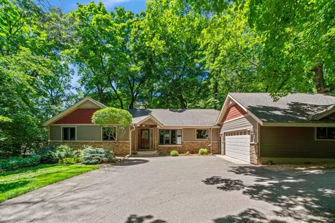 8533 Maple Grove Pkwy N, Maple Grove, MN 55311