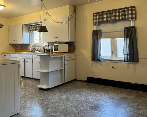 206 N A St, Marshall, MN 56258 photo 13