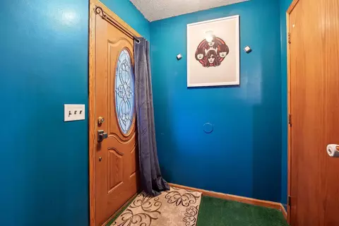 Entry Way - 216 S 7th St, Saint Peter, MN 56082 photo 1 of 3