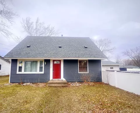 8749 Hale Ave S, Cottage Grove, MN 55016