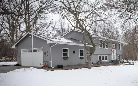 32295 Goldenrod St NW, Cambridge, MN 55008