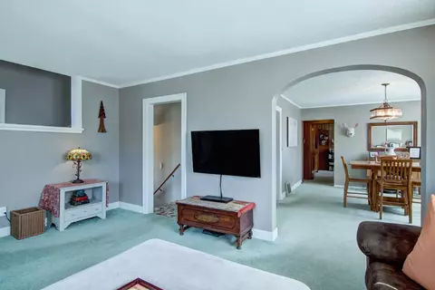 Living - 205 4th Grant Blvd E, Wabasha, MN 55981 photo 4 of 7