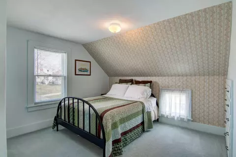 Bedroom - 205 4th Grant Blvd E, Wabasha, MN 55981 photo 4 of 5
