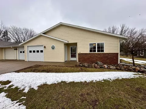 602 7th Ave, Mountain Lake, MN 56159