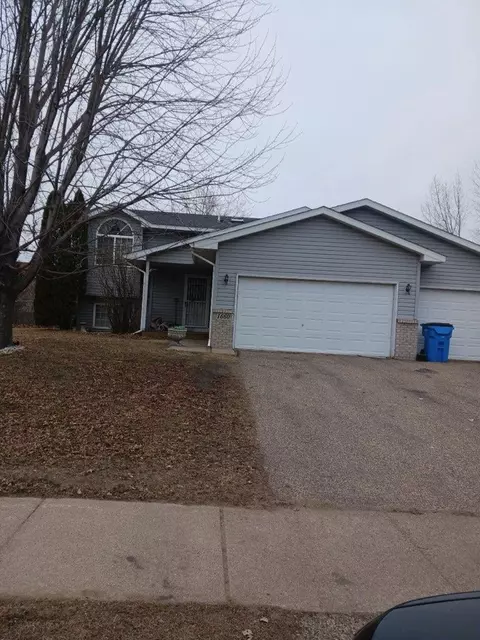 1660 Joes Lake Rd SE, Cambridge, MN 55008