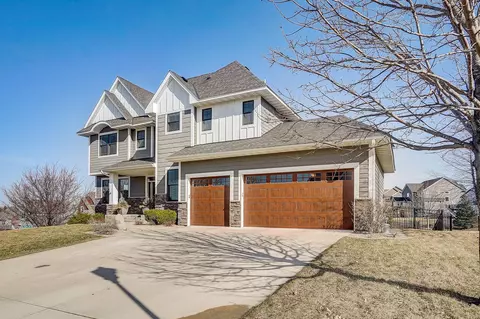 9803 Rainier Ct, Eden Prairie, MN 55346