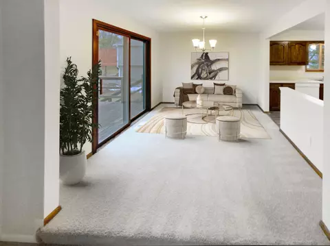 4785 Beacon Hill Rd, Eagan, MN 55122 photo 2