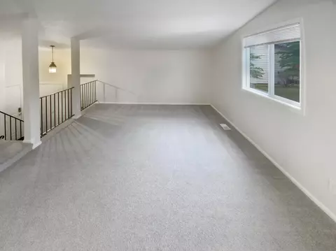 4785 Beacon Hill Rd, Eagan, MN 55122 photo 7