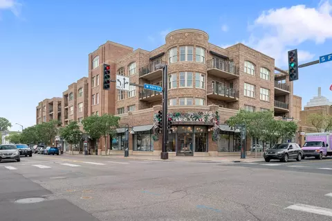 5000 France Ave S #27, Edina, MN 55410