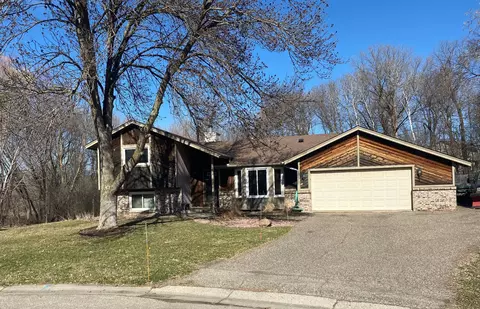 17110 Hemlock Ct, Lakeville, MN 55044